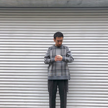 画像をギャラリービューアに読み込む, -〔UNISEX〕-   WHITE MOUNTAINEERING ホワイトマウンテニアリング   ORIGINAL JACQUARD CHECK SIDE SLIT SWEATSHIRT