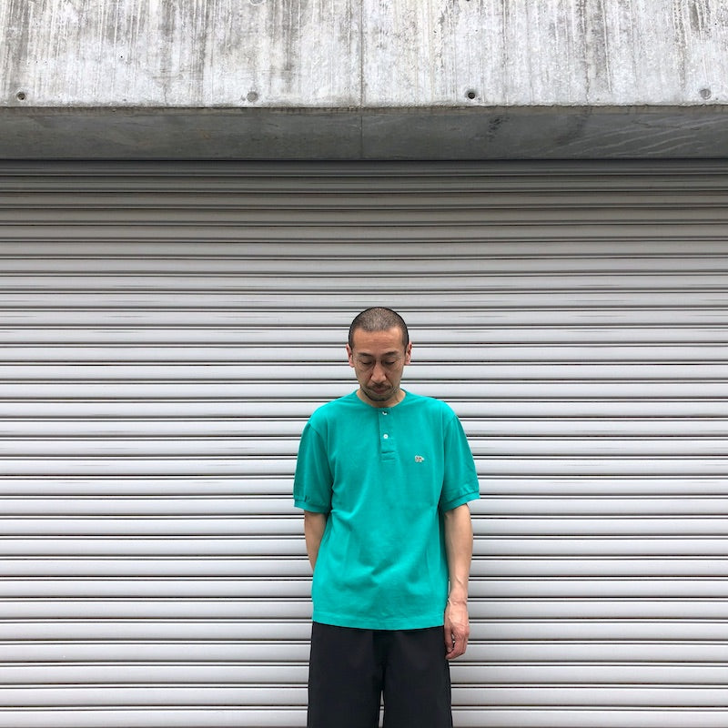 -〔MEN'S〕-　　SCYE BASICS サイ　ベーシックス　　 GARMENT DYED COTTON PIQUE HENLEY NECK  SHIRT