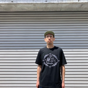 -〔MAN〕- 　　  WHITE MOUNTAINEERING ホワイトマウンテニアリング 　　  LION EMBROIDERY T-SHIRT
