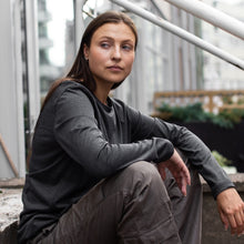 画像をギャラリービューアに読み込む, -〔UNISEX〕-　　FORMAL FRIDAY フォーマル フライデイ　　ULTRAFINE MERINO WOOL LONG SLEEVE  T SHIRT