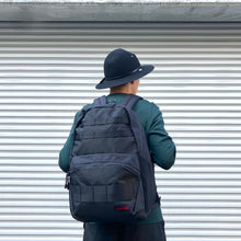 Load image into Gallery viewer, -〔UNISEX〕-　　 WHITE MOUNTAINEERING BLK x BRIEFING ホワイトマウンテニアリング x ブリーフィング 　　X-PAC BACK PACK