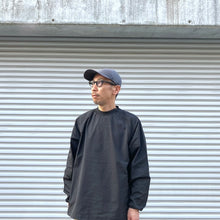 Load image into Gallery viewer, -〔MAN〕-　　WHITE MOUNTAINEERING x UMBRO ホワイトマウンテニアリング　アンブロ コラボ　　　PULLOVER