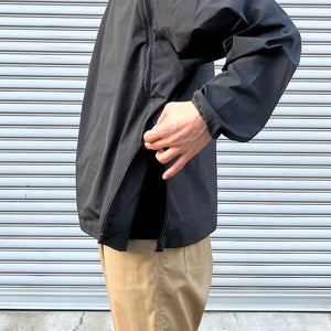 -〔MAN〕-　　WHITE MOUNTAINEERING x UMBRO ホワイトマウンテニアリング　アンブロ コラボ　　　PULLOVER