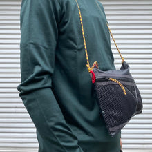 画像をギャラリービューアに読み込む, -〔UNISEX〕-　　KLATTERMUSEN クレッタルムーセン　　ALGIR ACCESSORY BAG MEDIUM