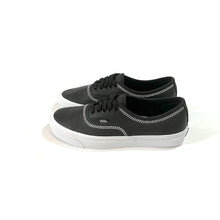 Load image into Gallery viewer, -〔UNISEX〕-　　WHITE MOUNTAINEERING ホワイトマウンテニアリング x VANS バンズ 　　 WM x VANS AUTHENTIC 44 DX