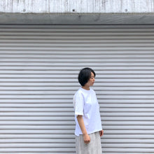 Load image into Gallery viewer, -〔WOMEN&#39;S〕-　　WHITE MOUNTAINEERING ホワイトマウンテニアリング　　MESH CONTRASTED T SHIRT