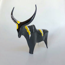 Load image into Gallery viewer, -〔PORCELAIN〕-　　AS CMIELOW チミエルフ　　PORCELAIN FIGURINE AFRICAN BUFFALO