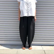 Load image into Gallery viewer, -〔WOMEN&#39;S〕-　 WHYTO ホワイト　　TAPERED TOROUSER PANT