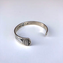 Load image into Gallery viewer, -〔MEN&#39;S〕〔WOMEN&#39;S〕-　 TUAREG JEWELRY トゥアレグ ジュエリー 　　SILVER JEWELRY A16