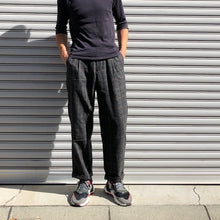 Load image into Gallery viewer, -〔MEN&#39;S〕-　　GRAMICCI グラミチ 　　WOOL TUCK PANTS