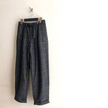 Load image into Gallery viewer, -〔MEN&#39;S〕-　　GRAMICCI グラミチ 　　WOOL TUCK PANTS