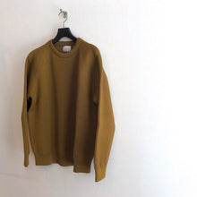 Load image into Gallery viewer, -〔MEN&#39;S〕-　　EVCON エビコン　　LOW GAUGE CREW KNIT　　LIVING CONCEPTよりEVCONへブランド名変更