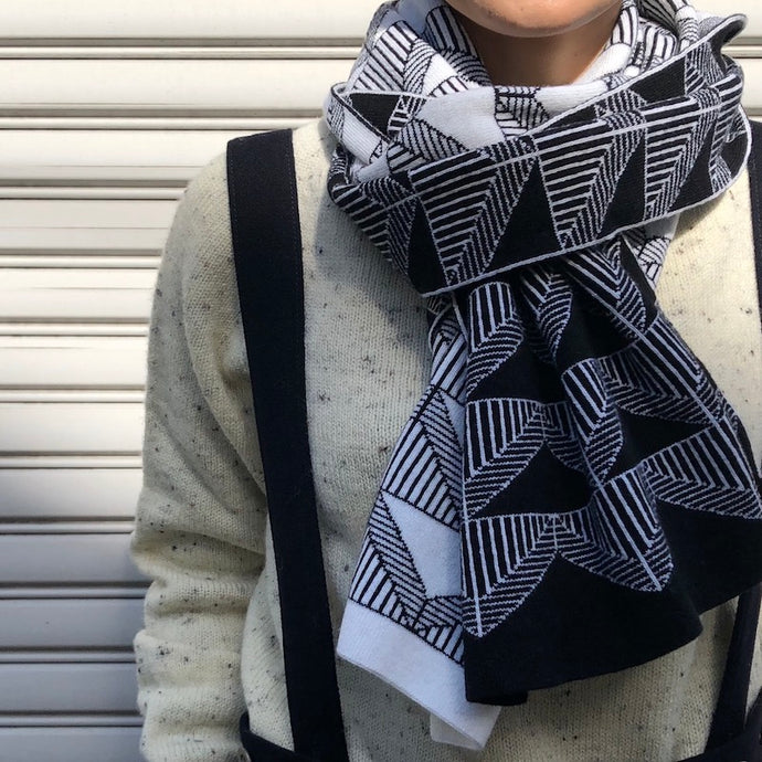 -〔MEN'S〕〔WOMEN'S〕-　　JENNIFER KENT ジェニファーケント　　+ DEREK WELSH STUDIO LAMBS WOOL MUFFLER 2597