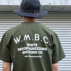 -〔MAN〕-　 WHITE MOUNTAINEERING ホワイトマウンテニアリング W.M.B.C. 　BEER T SHIRT