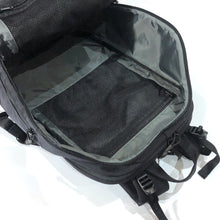 Load image into Gallery viewer, -〔UNISEX〕- WHITE MOUNTAINEERING BLK ホワイトマウンテニアリング 　　 WM × BRIEFING BACK PACK　