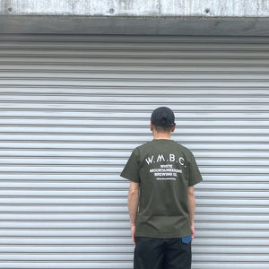 -〔MAN〕-　 WHITE MOUNTAINEERING ホワイトマウンテニアリング W.M.B.C. 　BEER EMBROIDERY T SHIRT